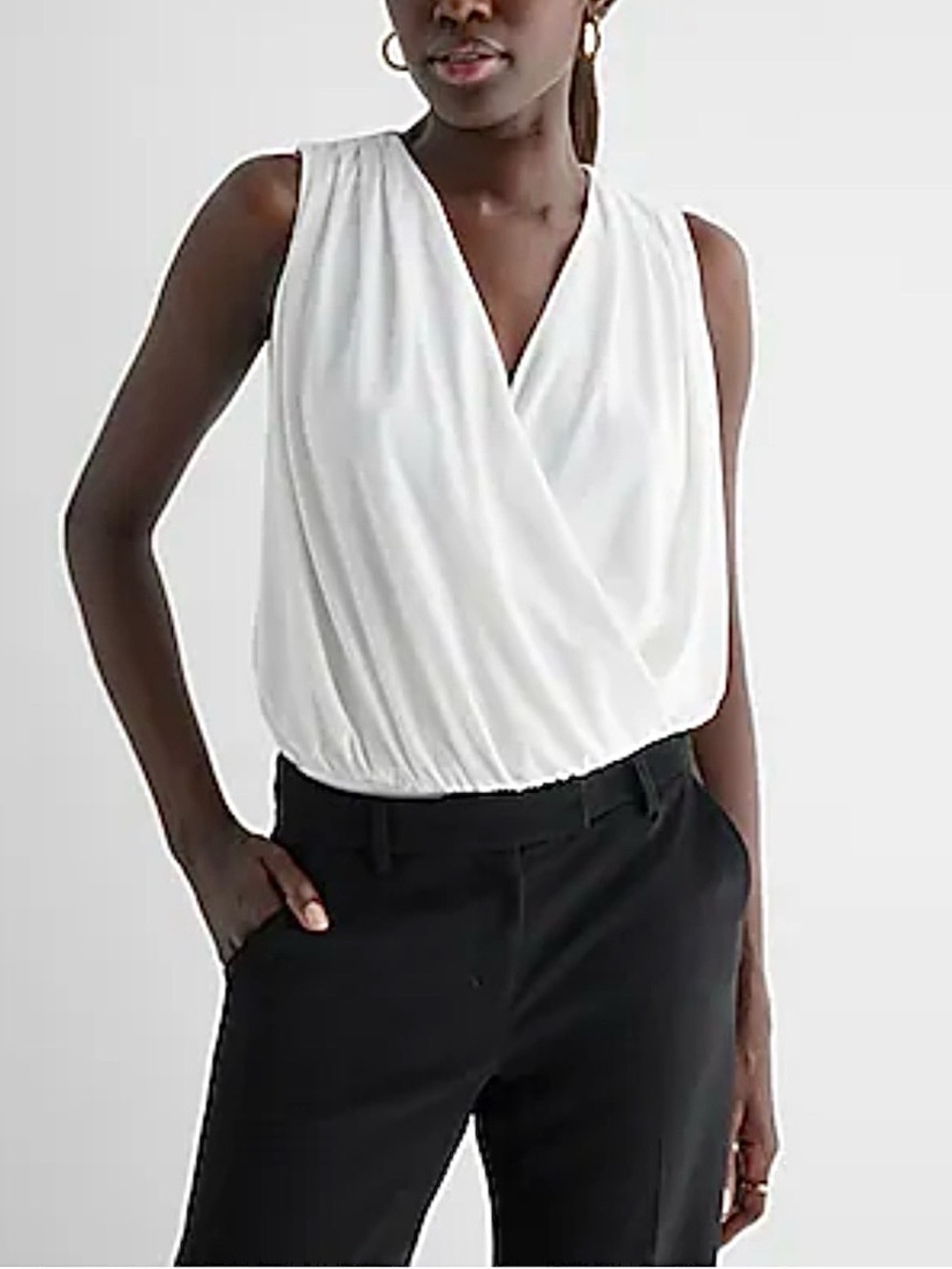 EXPRESS V-NECK SURPLICE PLEATED SHOULDER BODYSUIT M White